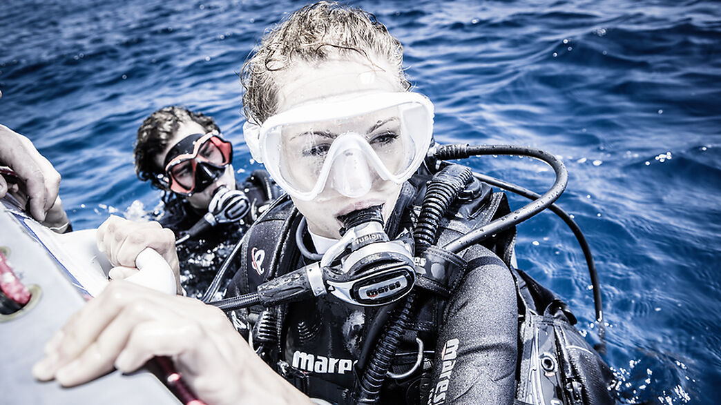 Reload Activities - Scuba diving Open Water Diver course in Empuriabrava, Costa Brava 002