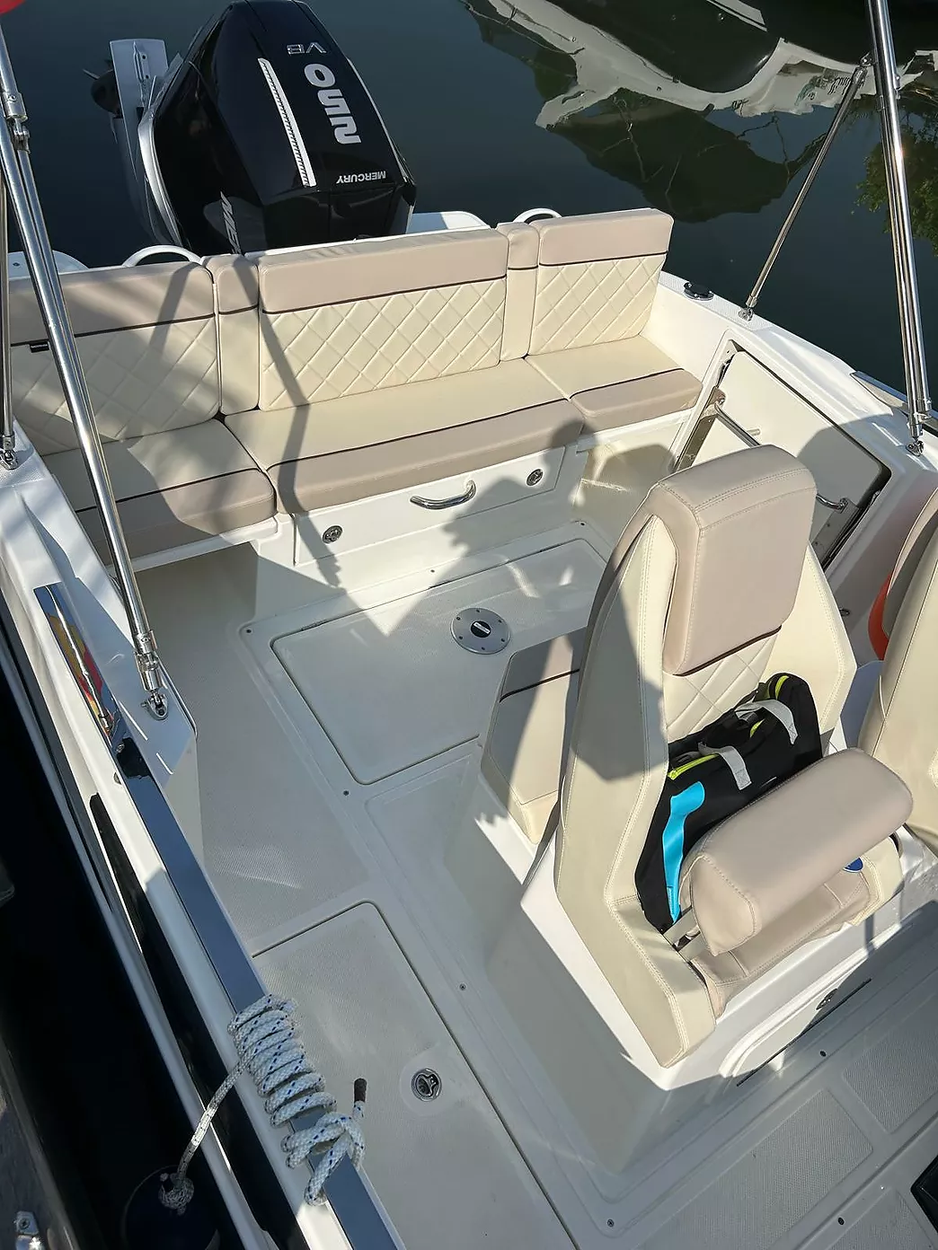 Reload Activities - Alquiler de barco en la Costa Brava con la Quicksilver 805 Open 02